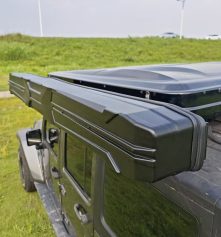 Ultimate 4x4 180° Side Awning – ABS Hard Case